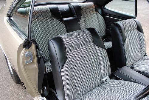 HT GTS Houndstooth seats