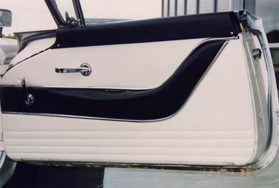 Thunderbird door trim 1961-2