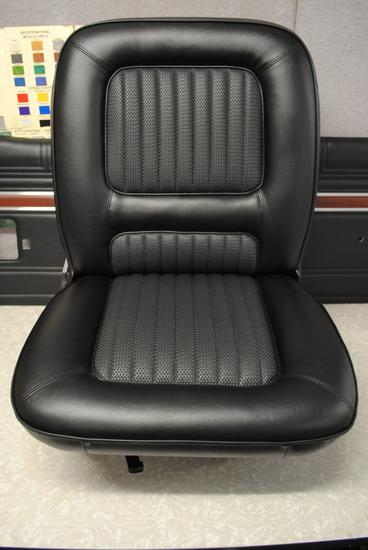 6.XW GT Front seat